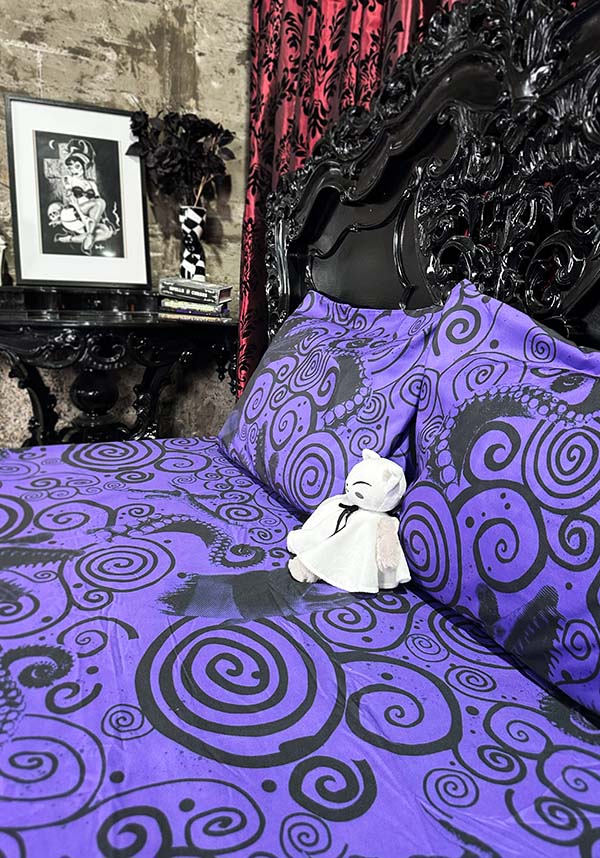 Beetlejuice: Sandworm [Purple] | QUEEN SHEET SET