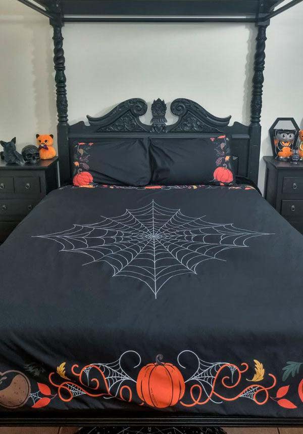 Haunted Hallows | KING QUILT SET