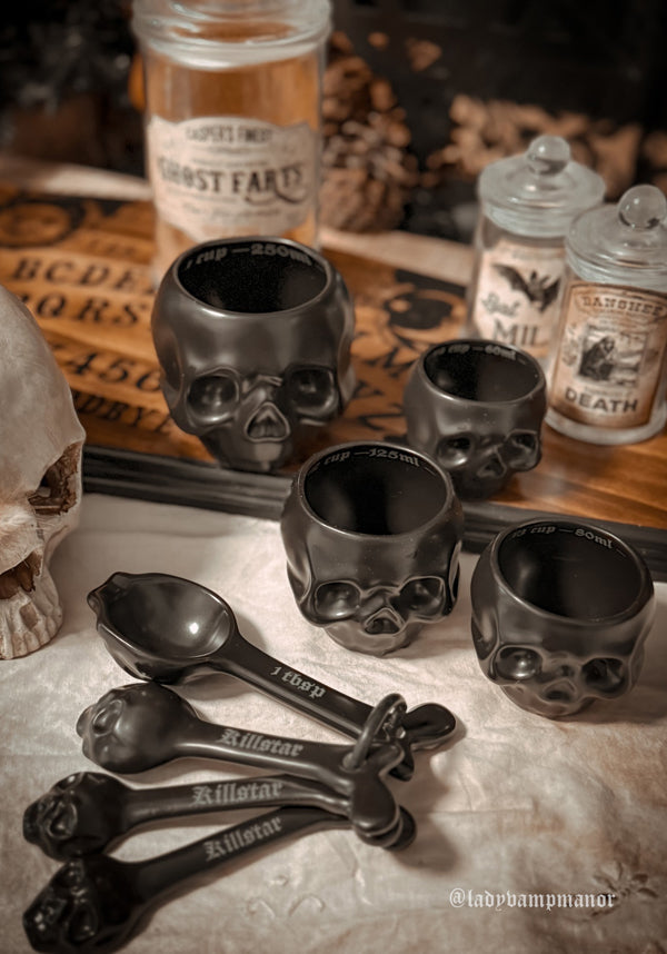 Cranium [Black] | MEASURING CUPS