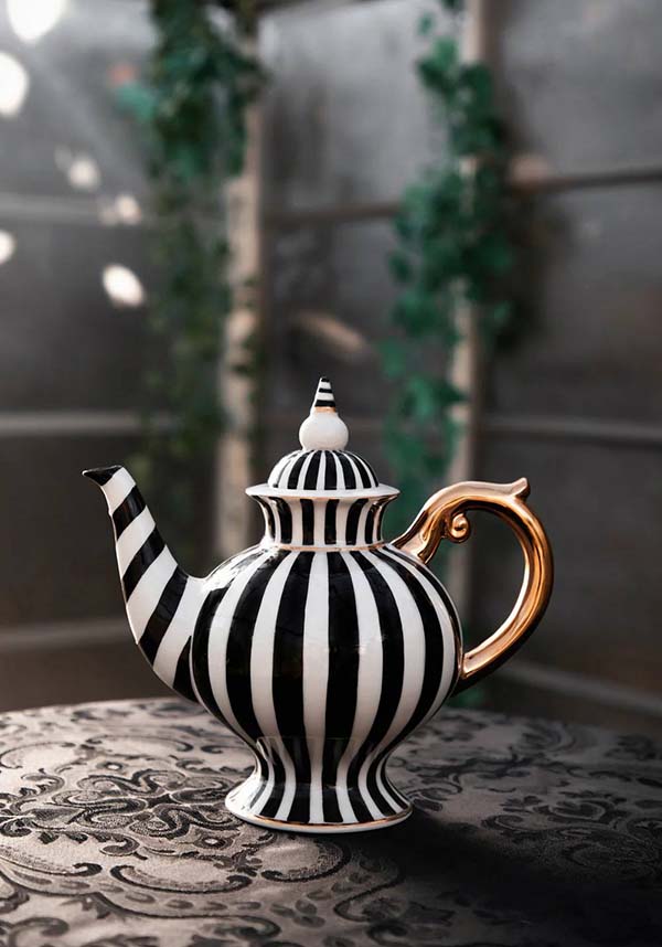 Grim &amp; Ghostly | TEAPOT