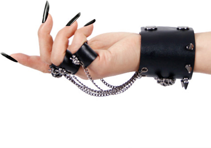 Punk Spikes | CUFF