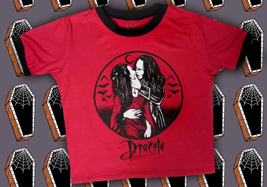 Dracula KISS | RINGER T-SHIRT